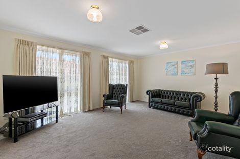 Property photo of 32 Shearer Drive Rowville VIC 3178