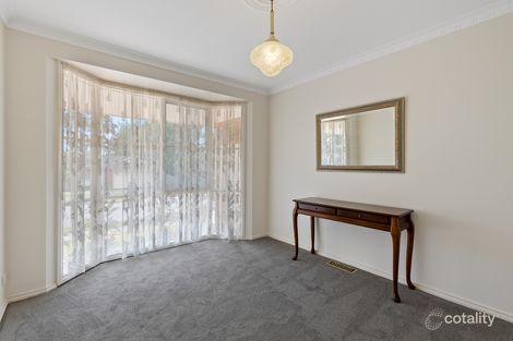 Property photo of 32 Shearer Drive Rowville VIC 3178