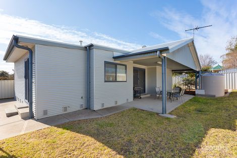 Property photo of 15 Donnolley Court Lavington NSW 2641