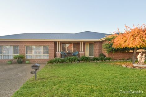 Property photo of 30 Pineview Circuit Young NSW 2594