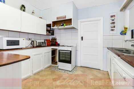 Property photo of 19 Bucktin Street Collie WA 6225