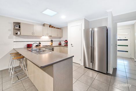 Property photo of 5 Pallyang Lane Cranbourne East VIC 3977