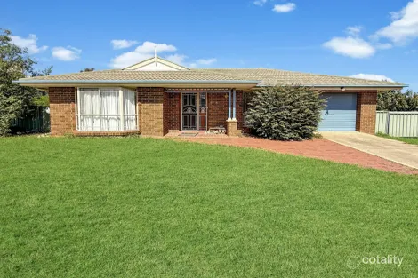 10 Angel Ct, Young, NSW 2594