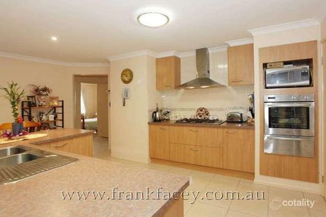 Property photo of 6 Drovers Retreat Narre Warren South VIC 3805