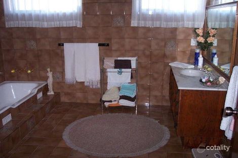 Property photo of 138 Hill Road Lurnea NSW 2170