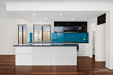 Property photo of 9 Breenview Place Doreen VIC 3754