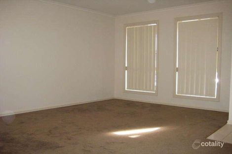Property photo of 31 Clarendon Wynd Caroline Springs VIC 3023