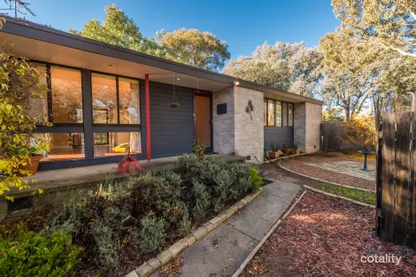 102 Bacchus Cct, Kambah, ACT 2902