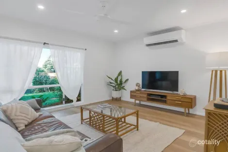 Property photo of 19 Carramar Crescent Caravonica QLD 4878
