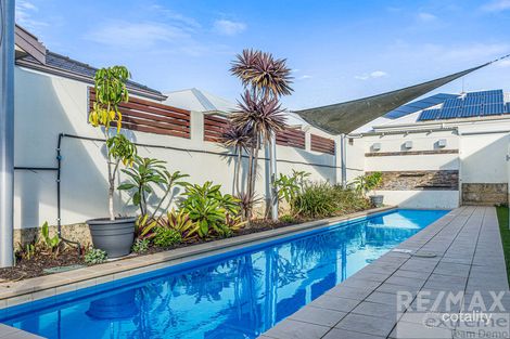 Property photo of 11/15 Crosthwait Circle Tapping WA 6065
