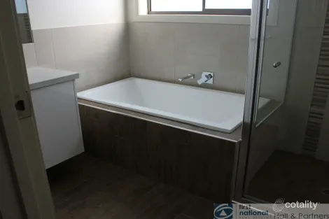 Property photo of 23 Narellan Drive Hampton Park VIC 3976