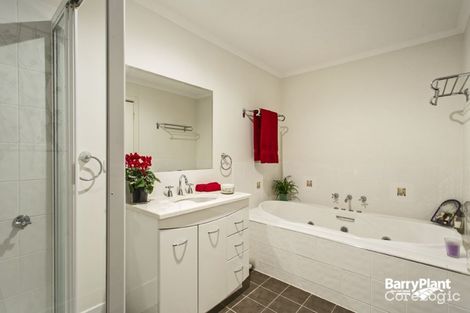 Property photo of 5 Handel Court Bundoora VIC 3083