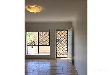 Property photo of 2/22 Mountain Street Mount Gravatt QLD 4122