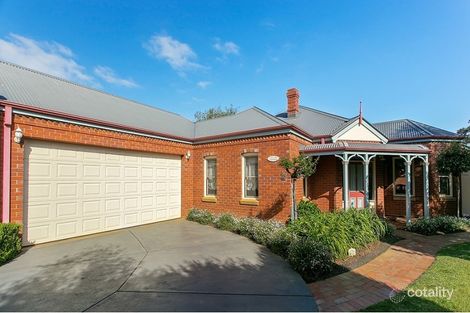 Property photo of 46 Nantilla Crescent Werribee VIC 3030