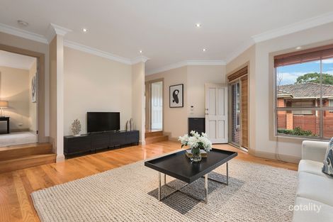 Property photo of 2/33 Kirstina Road Glen Waverley VIC 3150