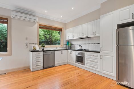 Property photo of 2/33 Kirstina Road Glen Waverley VIC 3150