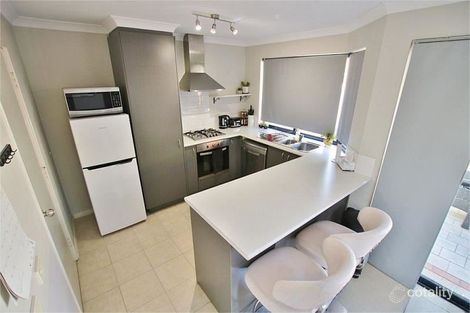 Property photo of 27/11 Hazlett Way Canning Vale WA 6155
