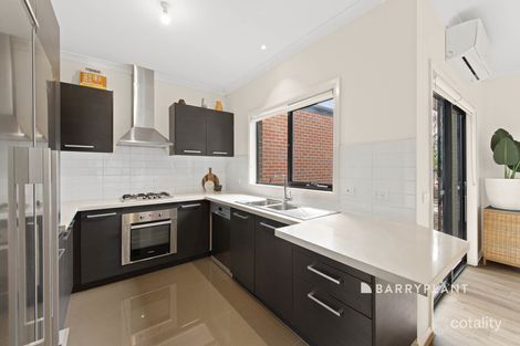 Property photo of 2/20 Damon Close Narre Warren South VIC 3805