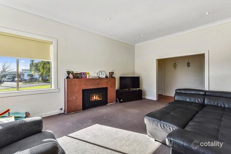 Property photo of 13 Queens Avenue Mount Gambier SA 5290