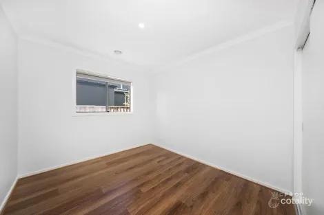 Property photo of 28 Pankina Road Mambourin VIC 3024