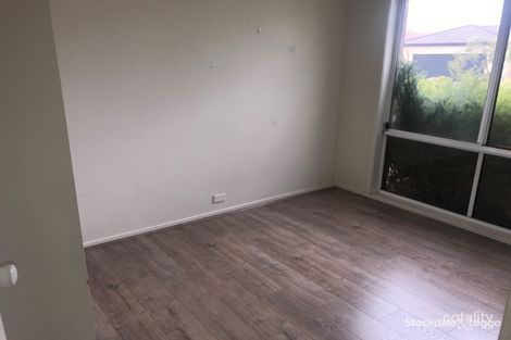 Property photo of 9 Rutman Close Werribee VIC 3030