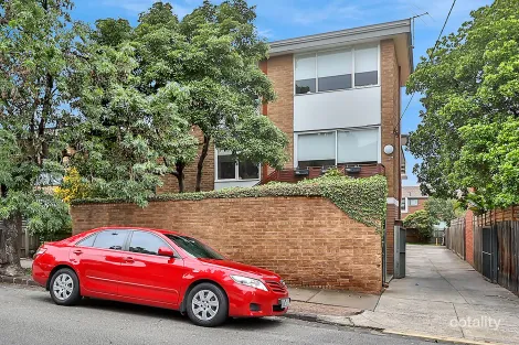 2/27 Avoca Ave, Elwood, VIC 3184