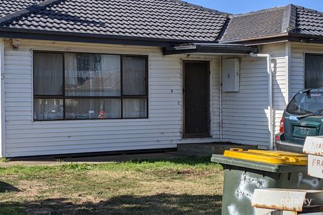 2/5 Earlsfield Ct, Deer Park, VIC 3023