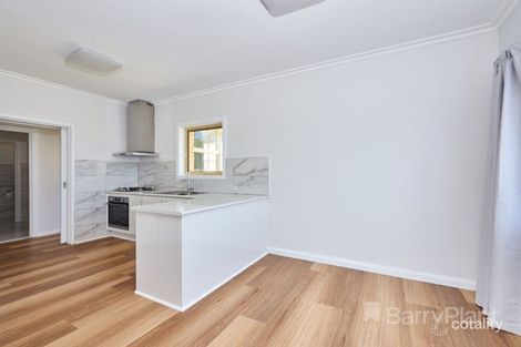 Property photo of 14 Hillcrest Grove Springvale VIC 3171