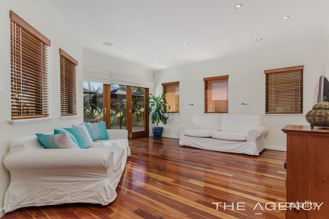 Property photo of 45 Bancoura Parkway Secret Harbour WA 6173