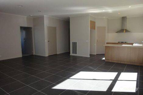 Property photo of 20 Victoria Owen Circuit Casey ACT 2913