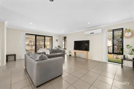 Property photo of 1 Mountain View Drive Oakey QLD 4401