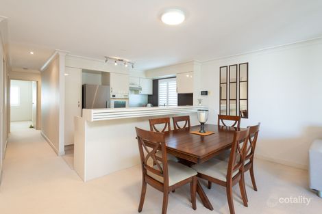 Property photo of 28/48 The Esplanade Paradise Point QLD 4216