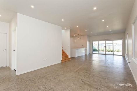 2/67 Waratah St, Windang, NSW 2528