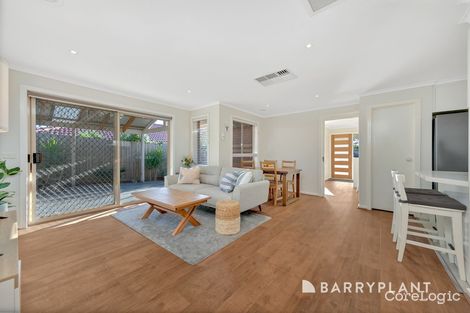 Property photo of 8 Warbler Walk South Morang VIC 3752