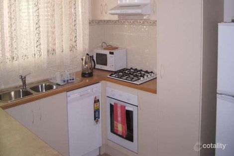 Property photo of 23 Steneker Crescent Yarrawonga VIC 3730