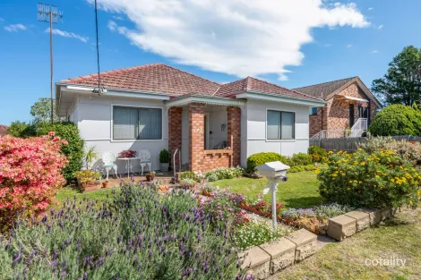 Property photo of 113 Elsiemer Street Toowoon Bay NSW 2261