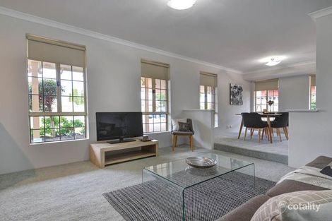 Property photo of 18 Ollera Meander Carramar WA 6031