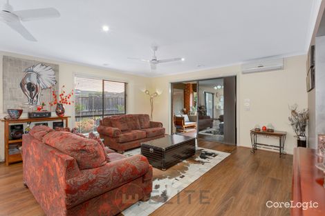 Property photo of 30 Landini Circuit Cranbourne North VIC 3977