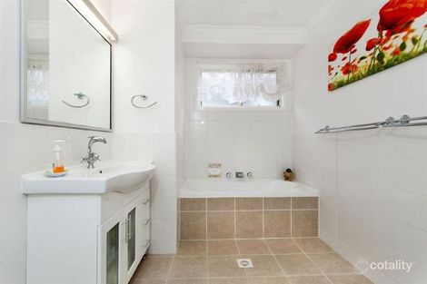 Property photo of 25 Roper Road Albion Park NSW 2527