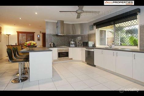 Property photo of 46 Beaufront Place Forest Lake QLD 4078