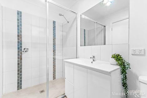 Property photo of 2/30 Heyington Avenue Thomastown VIC 3074