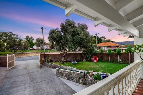 Property photo of 8 Elton Place Stirling WA 6021