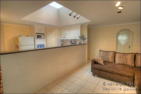 Property photo of 6 Benalla Street Karana Downs QLD 4306