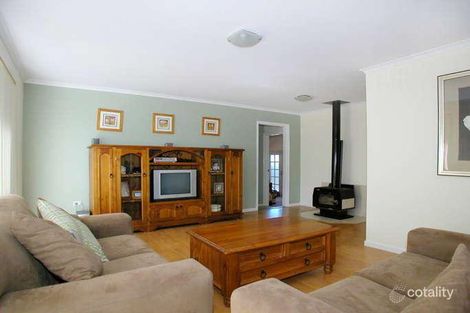 Property photo of 23 Coolawin Crescent Shellharbour NSW 2529