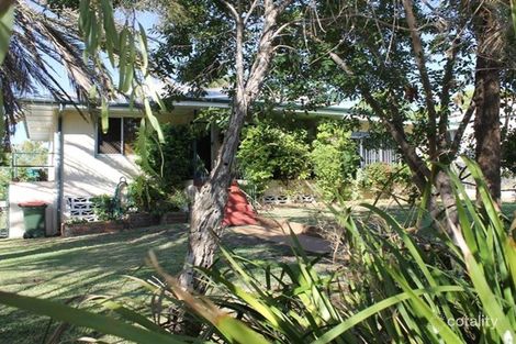 11 Emerald St, Happy Valley, QLD 4825