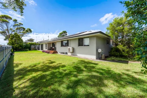 Property photo of 18 Cabarita Crescent Glenvale QLD 4350