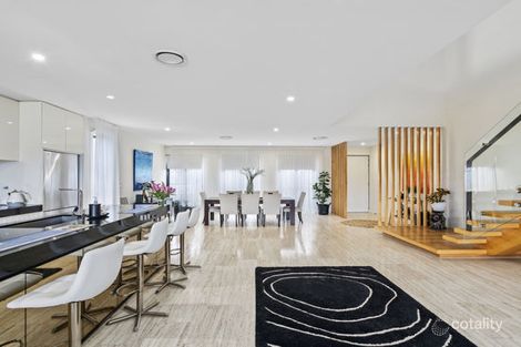 Property photo of 6 The Dress Circle Benowa QLD 4217
