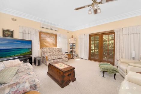 Property photo of 2 Columbine Close Loftus NSW 2232