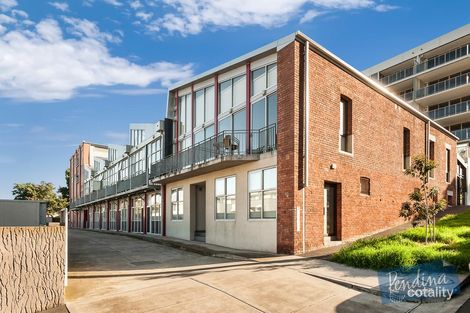 Property photo of 1 Swallow Lane Footscray VIC 3011