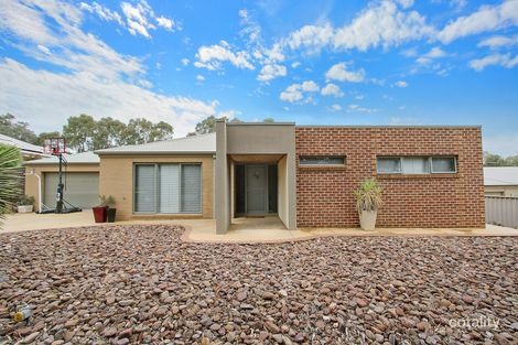 Property photo of 4 Blue Bonnet Way Wodonga VIC 3690